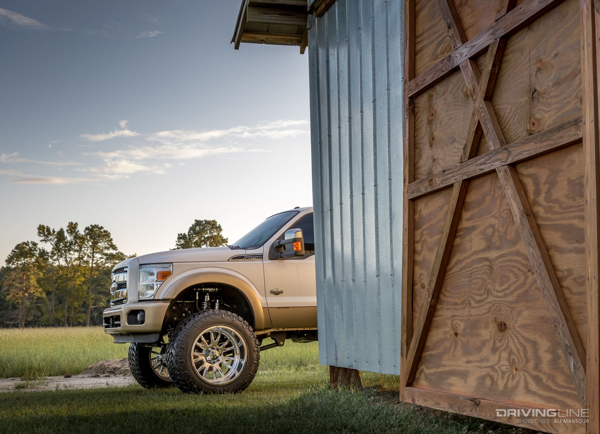 2011-Ford-F250-24-Moto-Metal-Wheels-40-Trail-Grapplers-8-inch-bds-lift