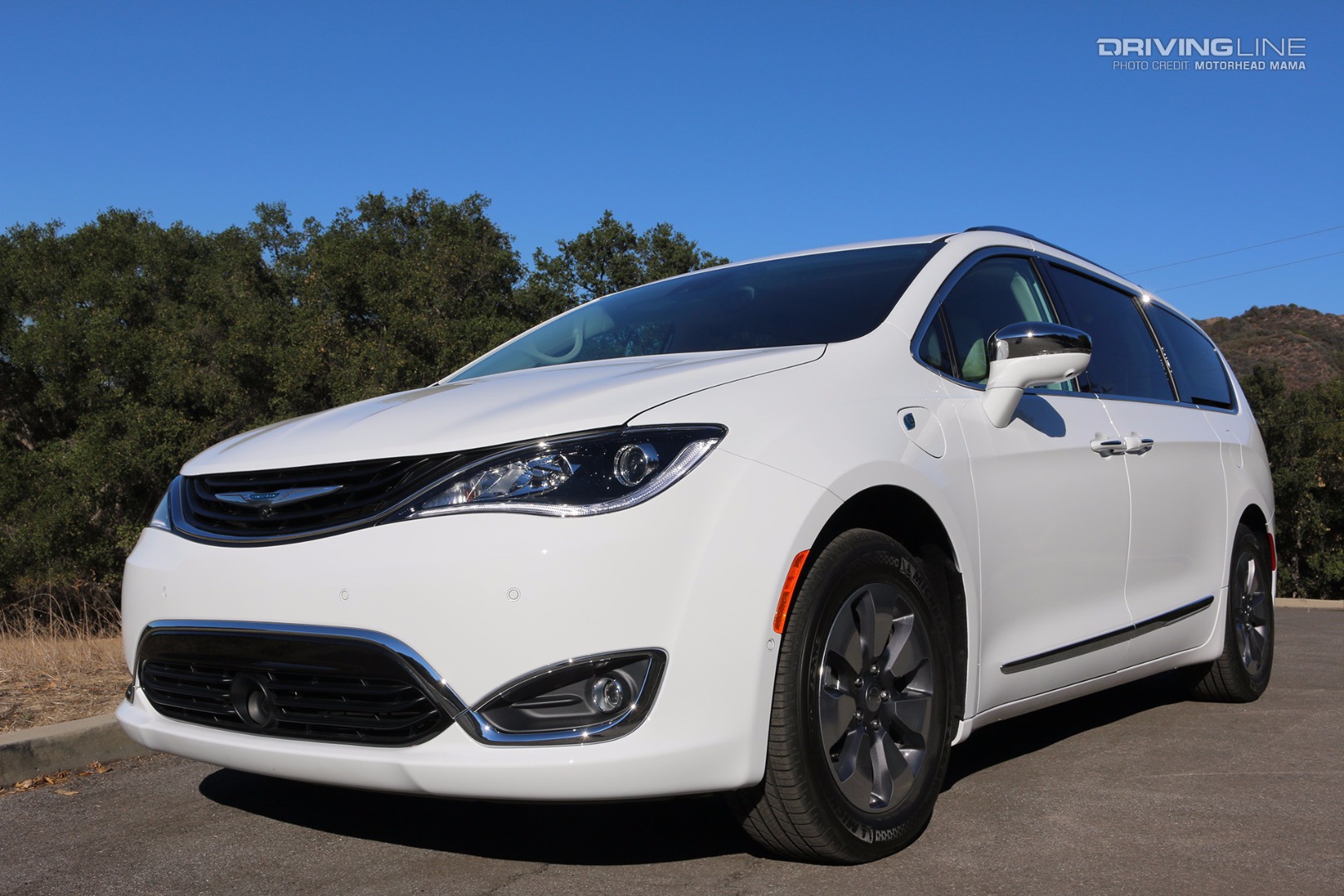 Chrysler Pacifica Plug In Hybrid test drive