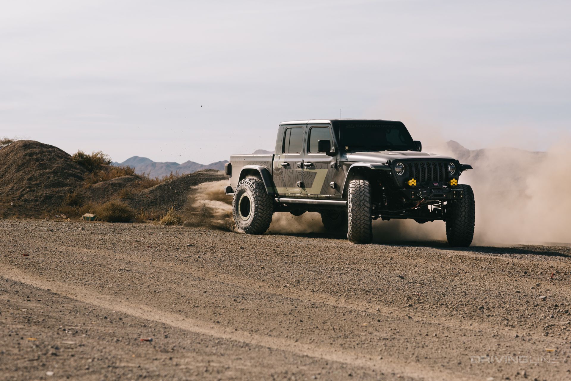 Jeep Gladitor in Desert