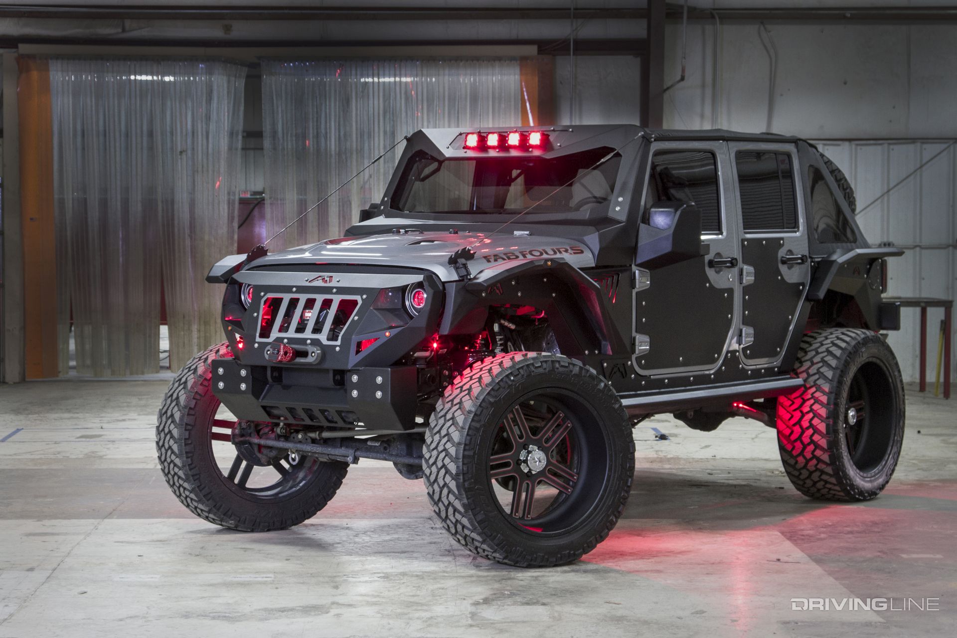 2015-jeep-wrangler-jk-fab-fours-mall-assault-trail-grappler (1)