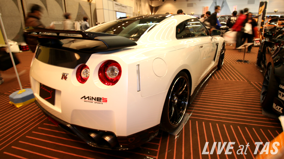 tokyo-auto-salon-2015-tuning-legend-cars-300