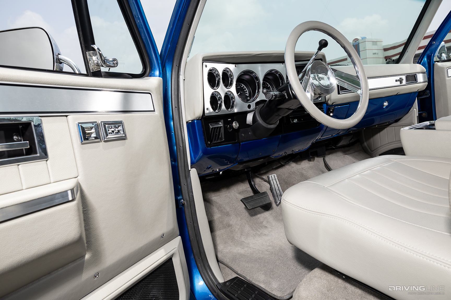 Dash of Terry Hill's '87 Chevy R-10 Silverado