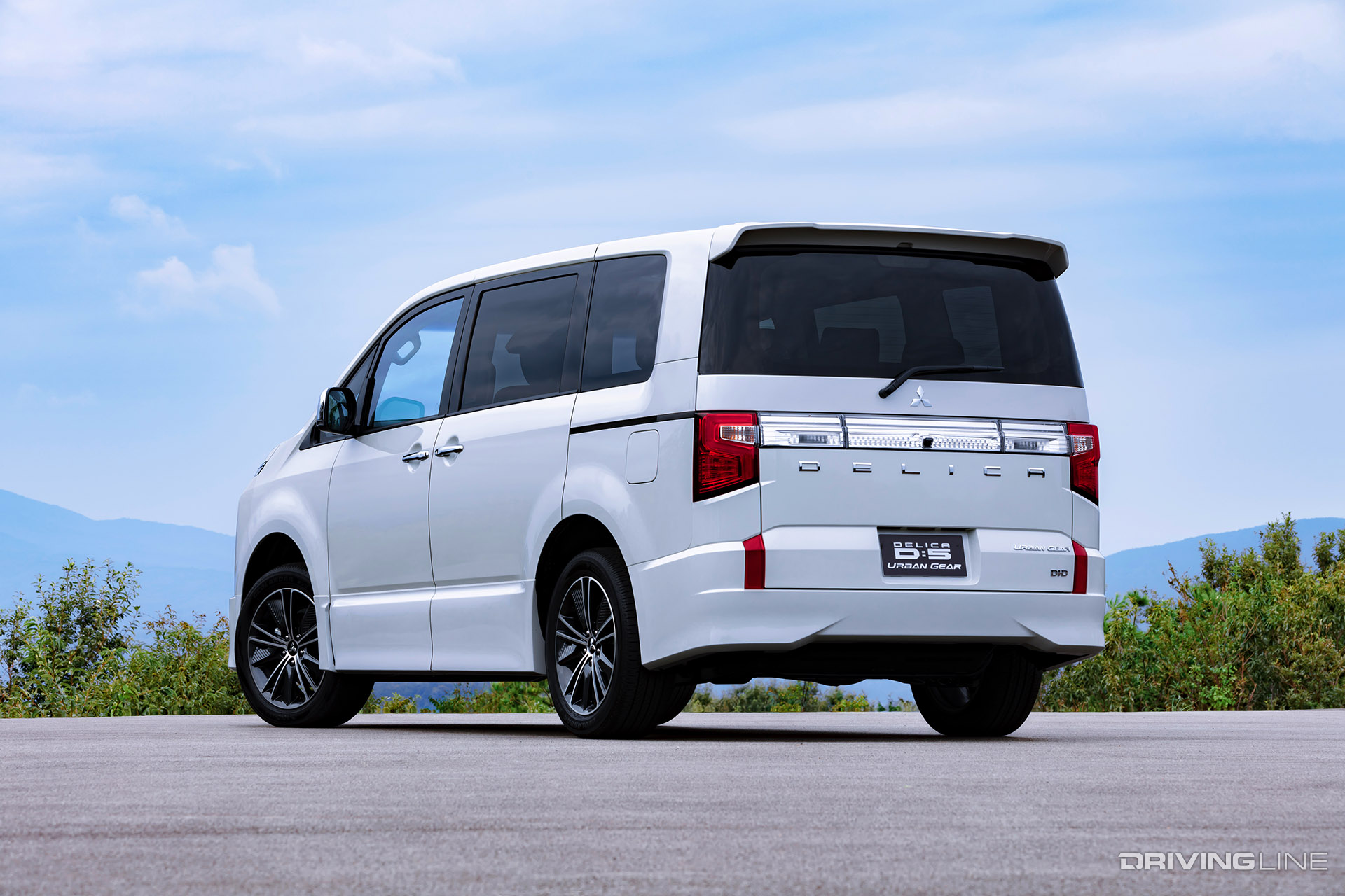 Mitsubishi Delica D:5 Rear 3/4