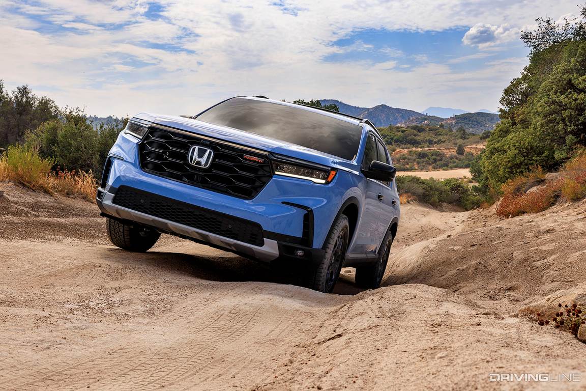 Honda Pilot TrailSport in blue climbing wash